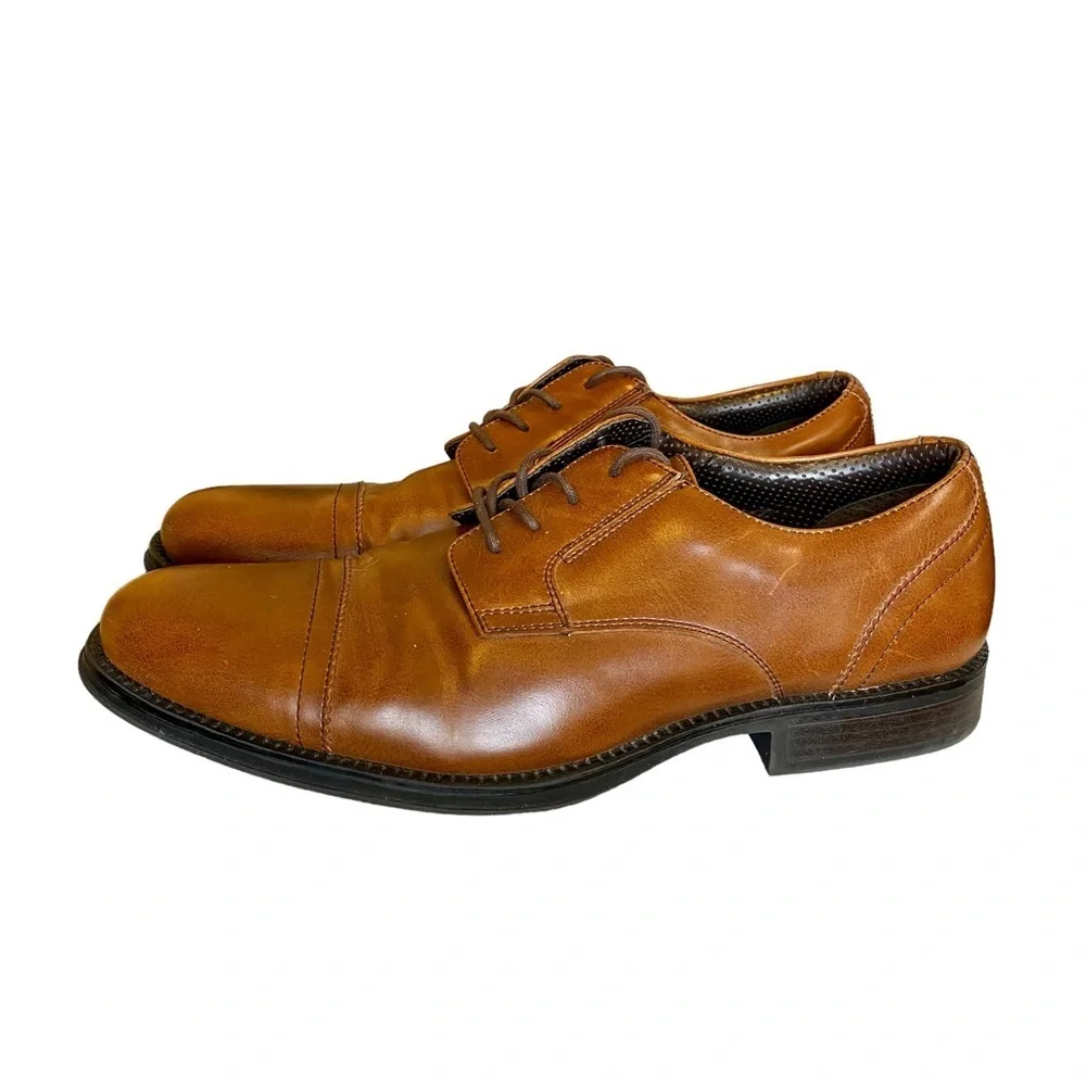 Dockers Garfield - Lace‎ Up Oxford shoes with Cap Toe Size 10.5M